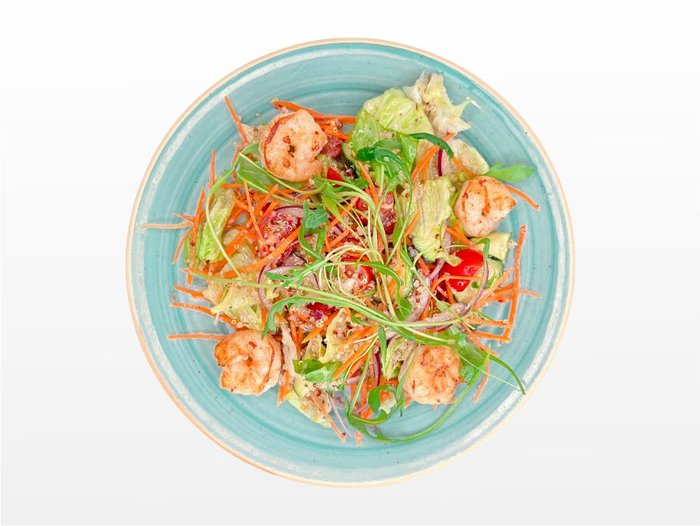 Салат с киноа и креветками